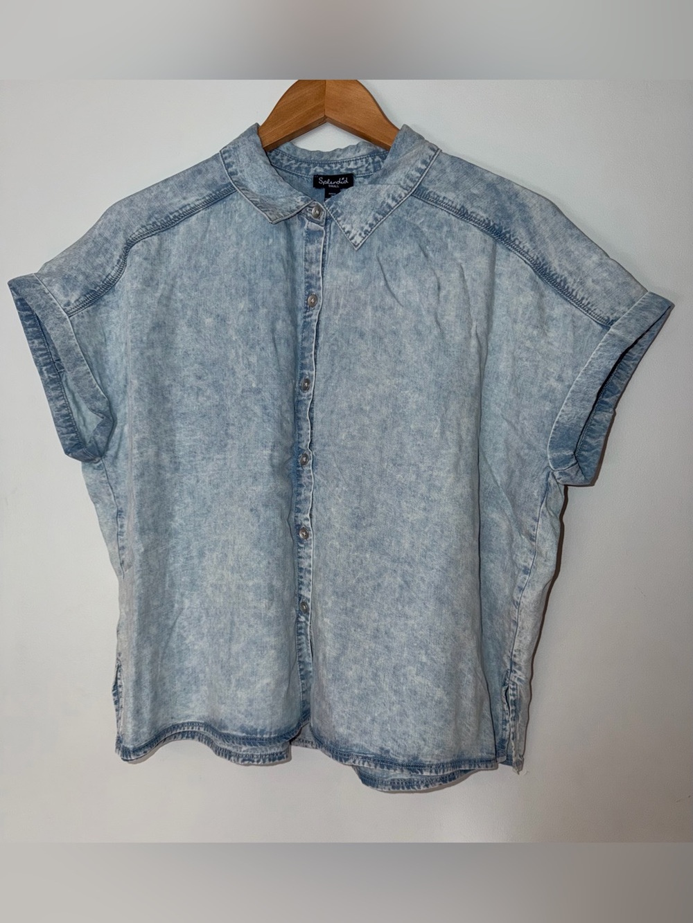 Splendid Light Blue Short-Sleeve Button-Down Denim Shirt 🌷 NWT